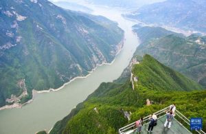 长江瞿塘峡夏日风光